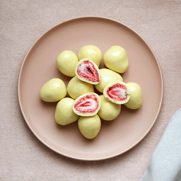 100g White Chocolate Freeze Dried Strawberries